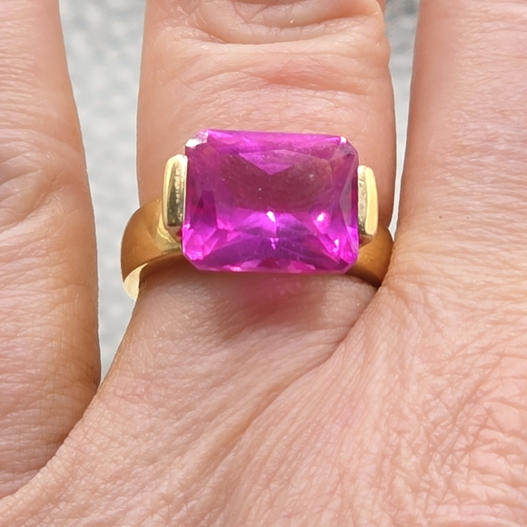 Designer Signed Vivid Pink Sapphire Ring - Picture 9 of 12